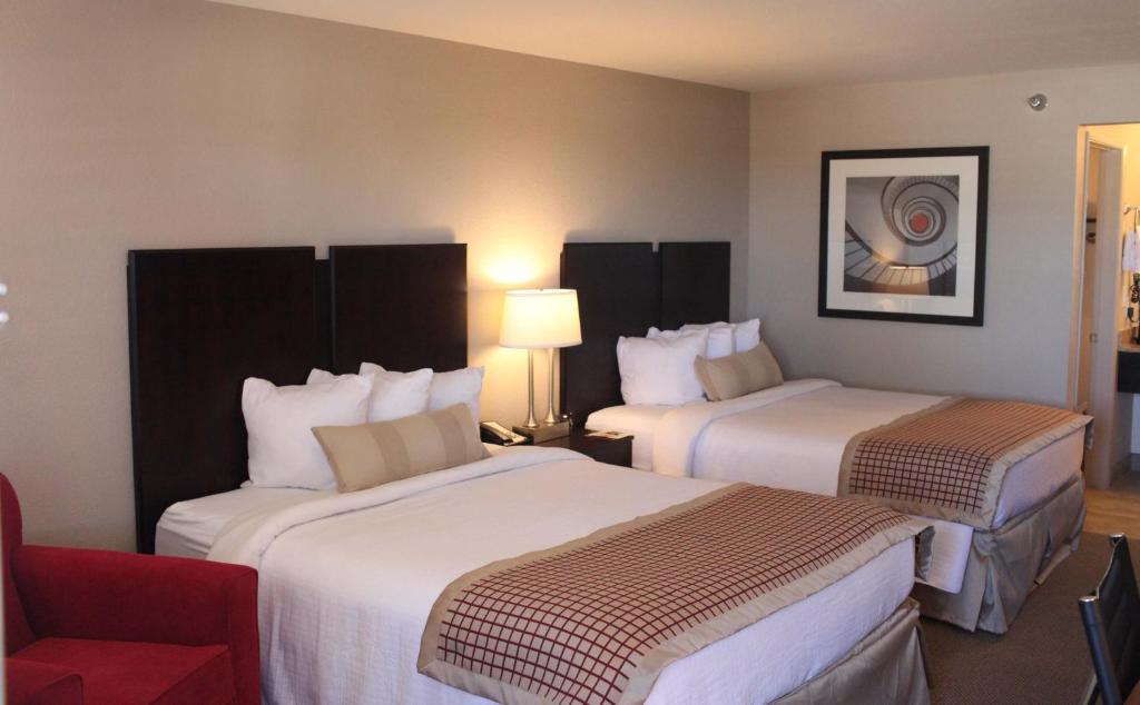 One-Bedroom Suite with Two Queen Beds - Non-Smoking